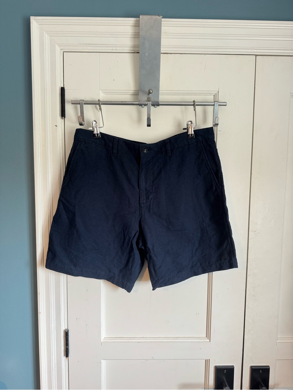 GAP Men's Dark Navy Flat Front Linen Shorts - 34W